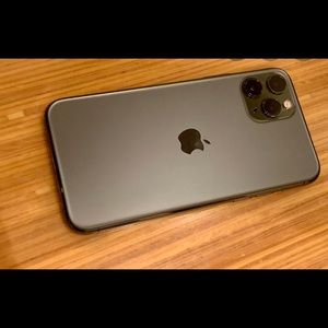 iphone 11 pro max 256gb midnight green Unlocked